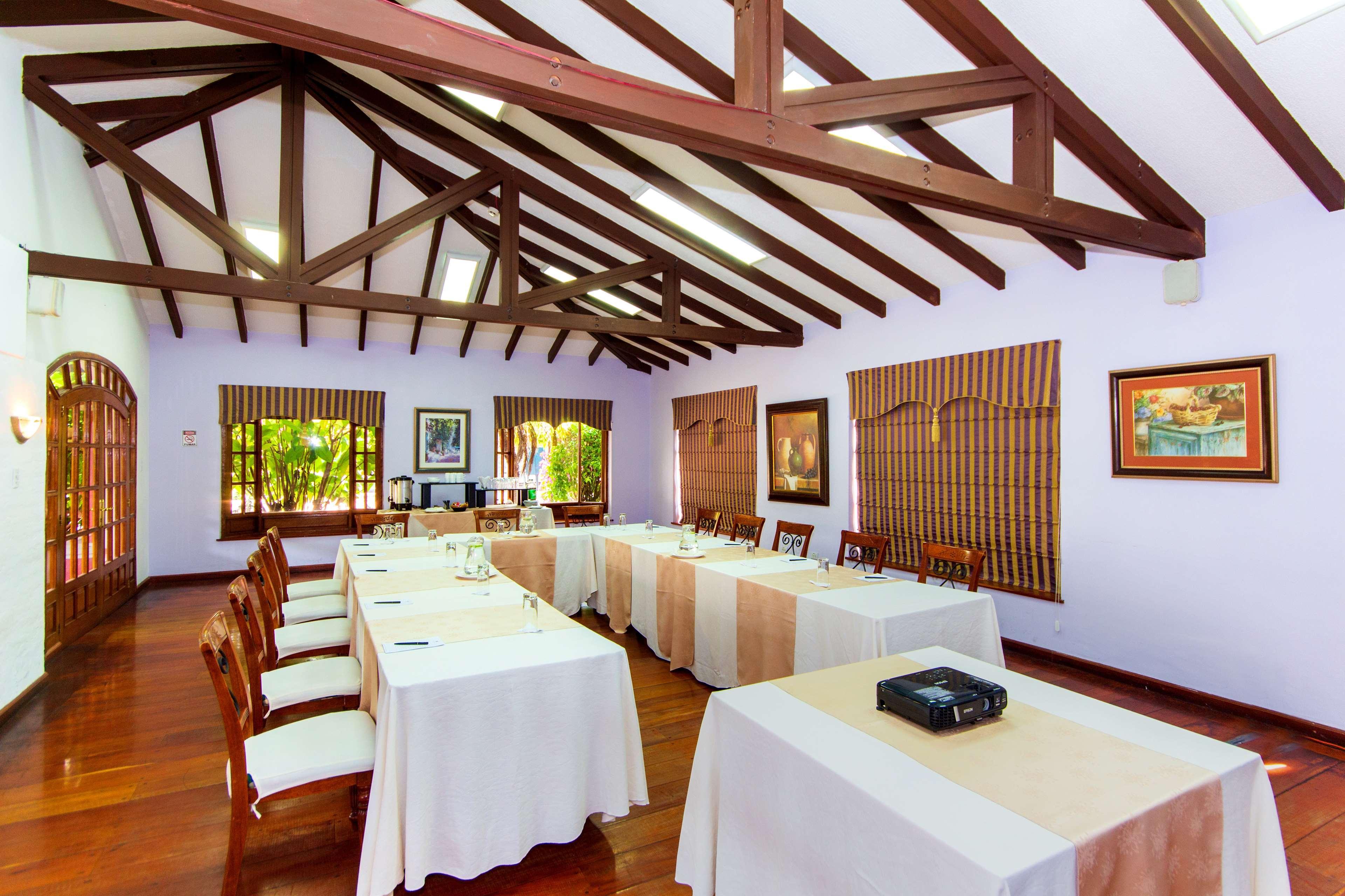Hotel Rincon De Puembo; BW Signature Collection Exterior photo